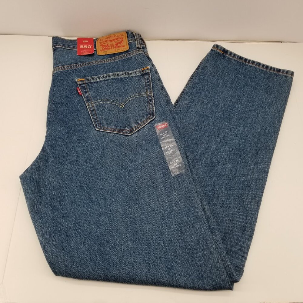 LEVI JEANS 550 MEN'S Relaxed Fit At Waist 100% Cotton Blue Wash Sz 36 x 34